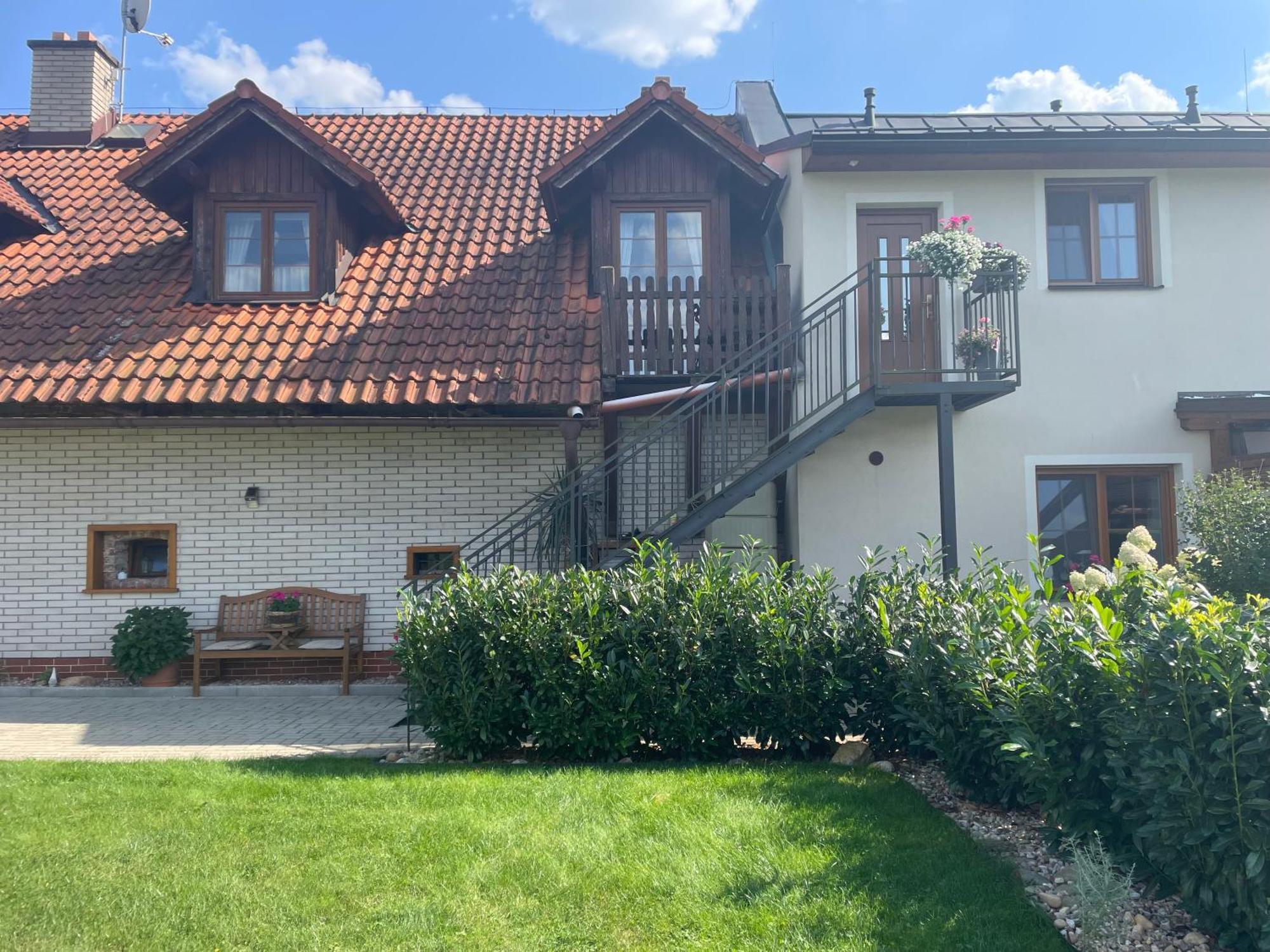 Farma Basarovi Hotel Prosecne Екстериор снимка