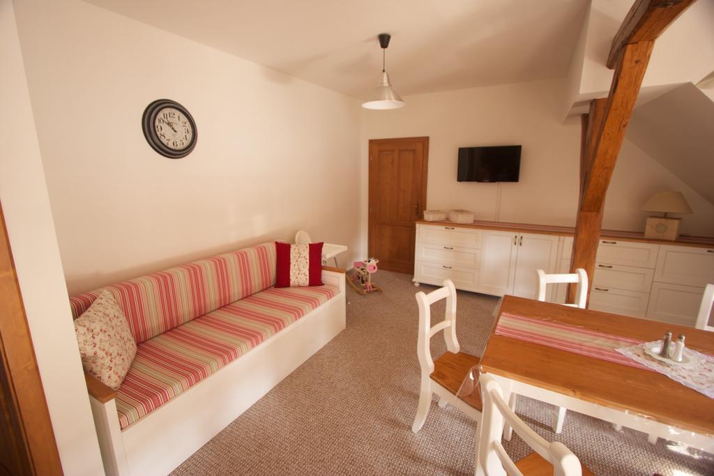 Farma Basarovi Hotel Prosecne Екстериор снимка