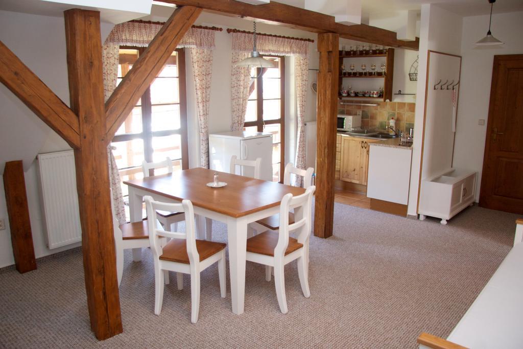 Farma Basarovi Hotel Prosecne Екстериор снимка
